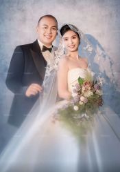 -雪中彩影婚纱摄影·微光艺术中心