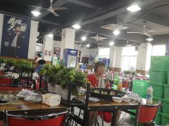 大堂-皖北巫氏三胖地锅鸡(长淮总店)