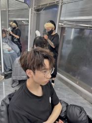 -藤野造型烫染·漂发
