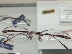 -沫芮眼镜·蔡司·依视路·尼康明月(环创店)