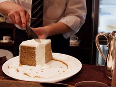 肉桂戚风蛋糕-茶亭 羽當 渋谷