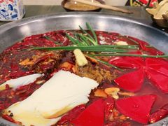 -黄潇洒老火锅(九眼桥宏济巷店)