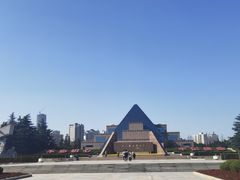 -上海市龙华烈士陵园