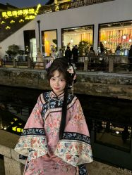 -一揽芳华汉服旗袍体验馆(拙政园店)