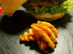 -HIGH FIVE哈福手工汉堡(桂林路店)