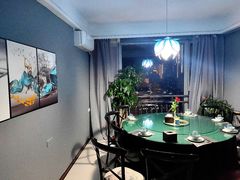 包厢-忘忧草融合私房菜(红鼎国际店)