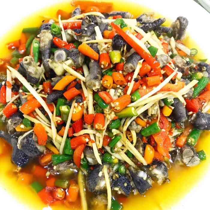 艾叶土鸡脚(毛家坝店)-"味道没的说!而且我们去的时候八点多,居然.