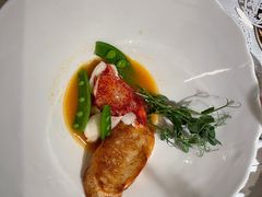 龙虾配豌豆苗和香茅龙虾汁-Jean Georges