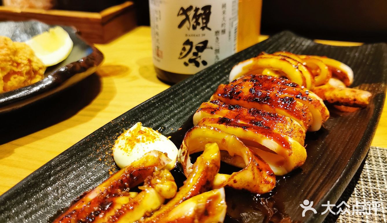 🍖这件烧鸟店，有什么与众不同？[胜利]