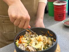 -豚妈妈汤饭·部队锅(南京东路店)