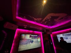 -UK派对KTV(日月广场店)