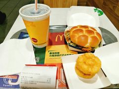 -麦当劳(虹梅路地铁站店)