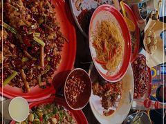 -半步颠小酒馆(繁花中心)