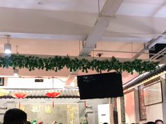 大堂-天津乾毓德饭庄·清真传统炒菜·海鲜烧烤(咸阳路店)