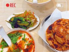 -张吉祥花椒肉火烧(老潍县美食城店)