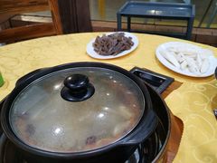 -濠轩阁特色生蚝火锅(水湾路店)