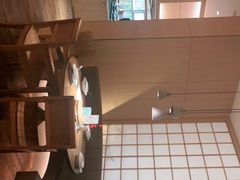 -蜜桃餐厅·伴山(湖滨商业街店)