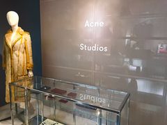 -Acne Studios(芮欧百货店)
