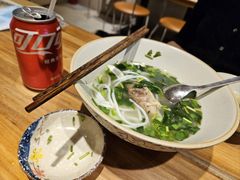 -粉八·云南米线·建水烧烤(常熟路店)