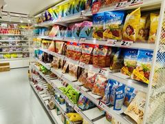 店内环境-赵一鸣零食(广州荔湾路店)