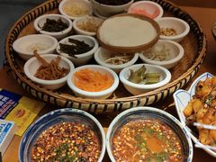 -包整·丝娃娃(一览甲秀楼风景店)