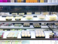 面包甜点陈列柜-华丰贺氏(福新西路店)