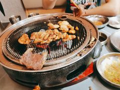 -围炉肉舍•炭烤活鳗•丹东海鲜烤肉(步行街店)