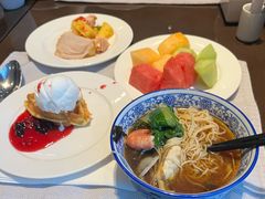-宁波东钱湖华茂希尔顿酒店·湖畔全日餐厅