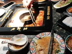 -老牌坊云南鱼豆花火锅(哈西万达店)