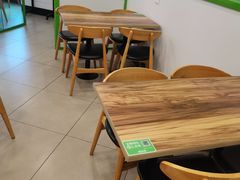 -老乡鸡(六安新加坡御苑店)