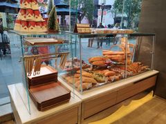 -巴黎贝甜(大宁国际商业广场店)