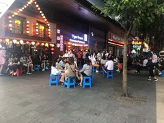 门面-大头虾越式风味餐厅(光明广场店)
