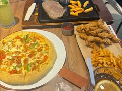 -必胜客(威高广场店)