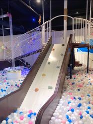 -塔塔王国·主题儿童游乐园(奥城商业广场店)