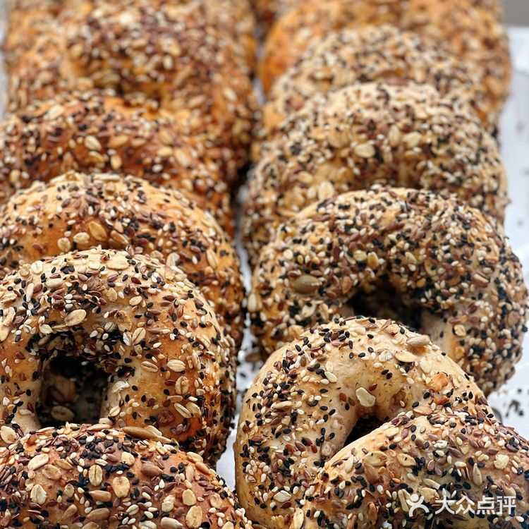 红星新款面包早餐安排上