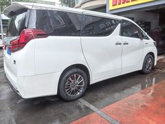 -倍耐力轮胎专卖店(碧云路店)