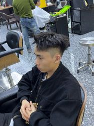 -藤野造型专业烫染接发