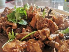小笨鸡炖榛蘑-哈尔滨春饼(朝山街店)