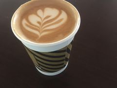 拿铁玛奇朵-麦隆咖啡(北大店)