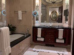 -广州富力丽思卡尔顿酒店