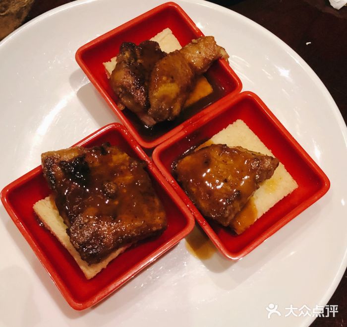 荣誉国际酒店-云顶旋转餐厅鹅肝图片