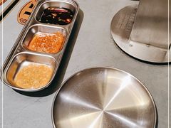 -围炉肉舍丹东海鲜烤肉·烤活鳗(步行街店)
