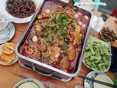 -万州烤鱼江湖菜(圣地阳光店)