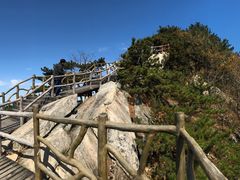 -罗田薄刀峰风景区