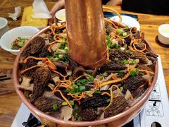 -乡土特色.冷锅鱼.牦牛肉汤锅