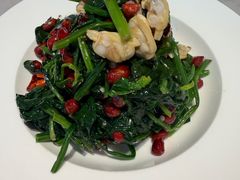 果仁菠菜拌蛤蜊肉-船歌·鱼水饺青岛菜(太阳宫凯德MALL店)
