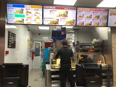 -班达拉奈克国际机场