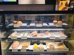 面包甜点陈列柜-麦当劳(中山公园龙之梦店)