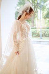-艾米丽婚纱礼服