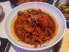 -红盔侠小龙虾(海宁银泰店)